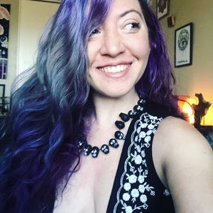 Meet your Posher, Selena